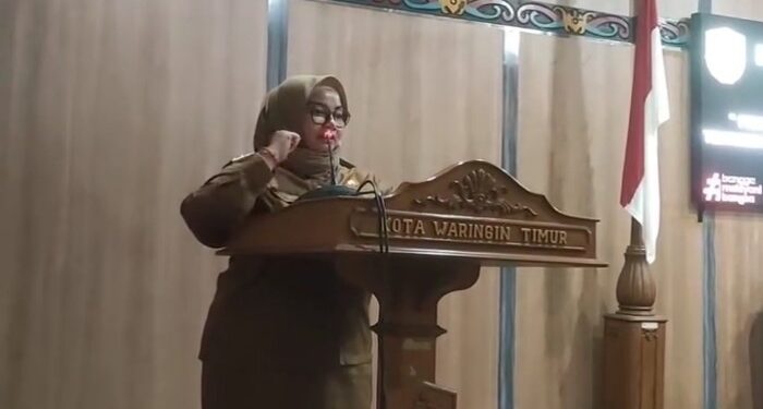FOTO: IST/MATAKALTENG - Wakil Bupati Kotim Irawati saat menghadari kegiatan di DPRD, belum lama ini.