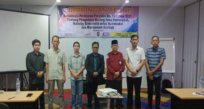 Foto: IST/MATA KALTENG - Kadis Kominfo Kotim Marjuki saat mengikuti Bimtek Pengadaan Barang/Jasa Pemerintah khusunya Katalog Elektronik belum lama ini.