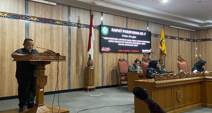 Foto: DIAN/MATA KALTENG - Penyampaian laporan hasil rapat kerja gabungan DPRD Kotim tentang Ranperda APBD tahun anggaran 2023, 21 Juni 2024.