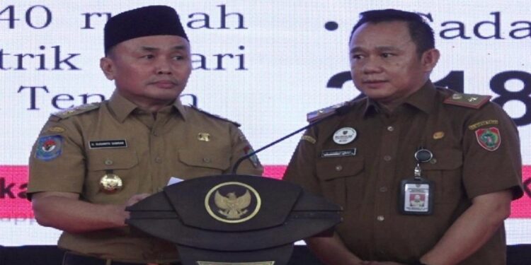 FOTO: IST/MATAKALTENG - Gubernur Kalteng Sugianto Sabran dan Kepala Dinas ESDM Vent Christway.