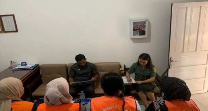Foto: LAPAS/MATA KALTENG - Kunjungan dari Hakim Wasmat Pengadilan Negeri Sampit terkait Kegiatan Pengawasan dan Pengamatan di Lembaga Pemasyarakatan Kelas IIB Sampit, 26 Juni 2024.