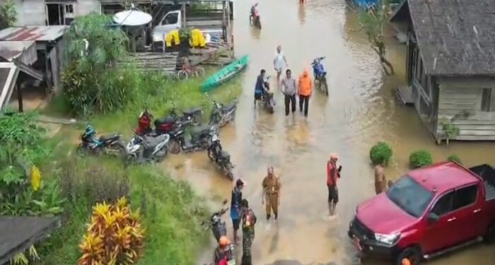 Foto: IST/MATA KALTENG - Banjir yang terjadi di Desa Tumbang Sangai, Kecamatan Telaga Antang, Kotim beberapa waktu lalu.