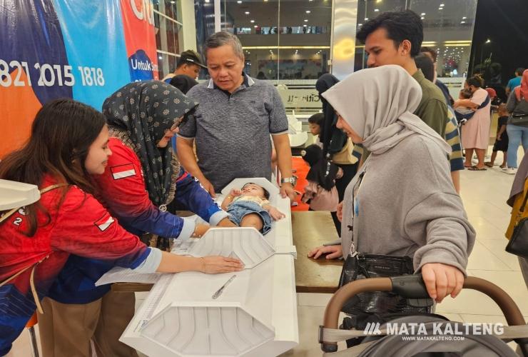 Sweeping Pengukuran Balita Tidak Hanya di Rumah, Pemkab Kotim Lakukan di Pusat Perbelanjaan