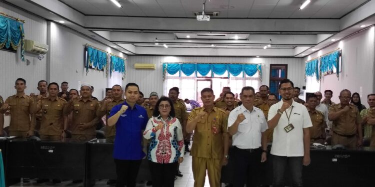 FOTO : DEVIANA/MATAKALTENG - Pemkab Kotim bersama BPH Migas dan Pertamina saat sosialisasi konversi minyak tanah ke LPG 3 Kg, Selasa 16 Juli 2024.