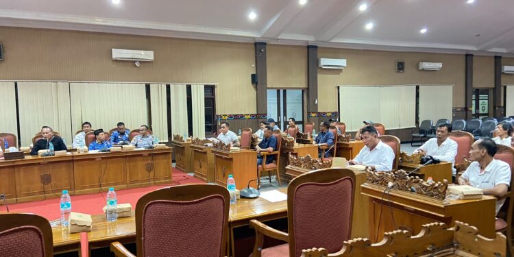 Foto: DIAN/MATA KALTENG - RDP ke 2 PT SCC dan warga Desa Bukit Raya, Kecamatan Cempaga Hulu, Kotim, 17 Juli 2024.