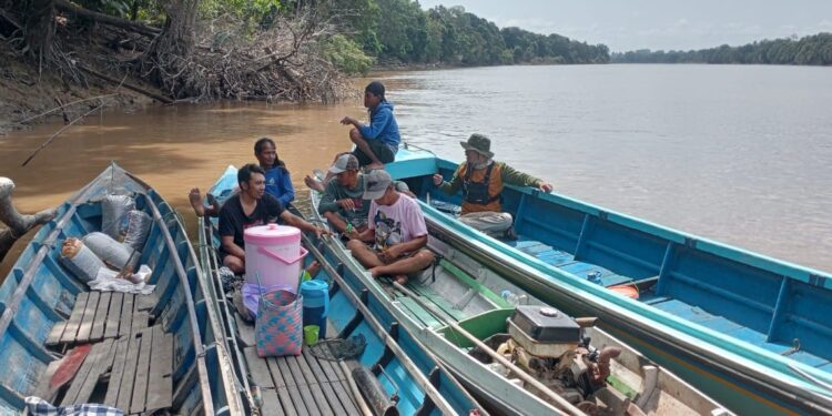 FOTO: MATAKALTENG - Suasana saat tim melakukan pencarian terhadap korban yang hilang tenggelam.