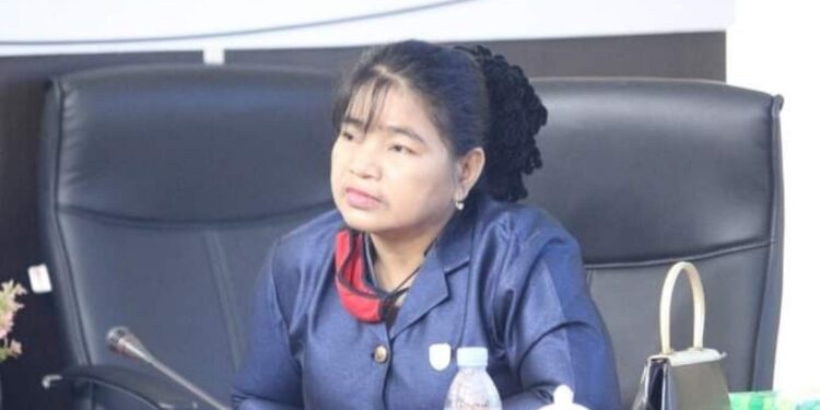 Anggota DPRD Seruyan, Atinta.