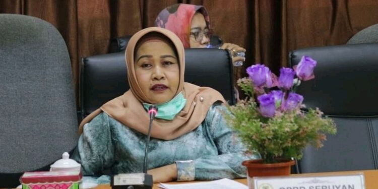 Anggota DPRD Seruyan, Masfuatun.