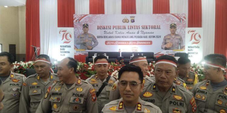 FOTO: AGUS/MATAKALTENG- Kapolres Kotim beserta PJU dan Kapolsek jajaran.