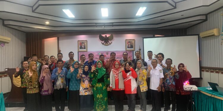 FOTO : IST/MATAKALTENG - Wakil Bupati Kotim bersama peserta Adinkes, Kamis 15 Agustus 2024.