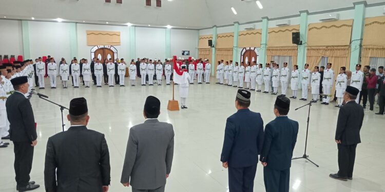FOTO : DISKOMINFO SANTIK/MATA KALTENG - Suasana pengukuhan anggota paskibraka yang akan bertugas pada upacara peringatan HUT Kemerdekaan RI ke-79 tahun 2024, Kamis, 15 Agustus 2024.