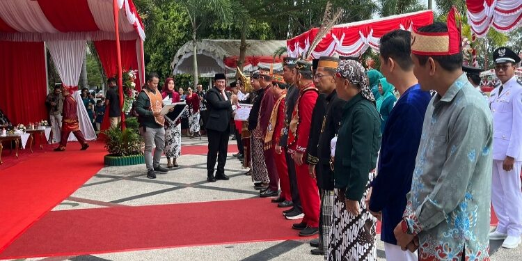 FOTO: IST/MATAKALTENG - Upacara peringatan Hari Ulang Tahun (HUT) ke-79 Republik Indonesia.