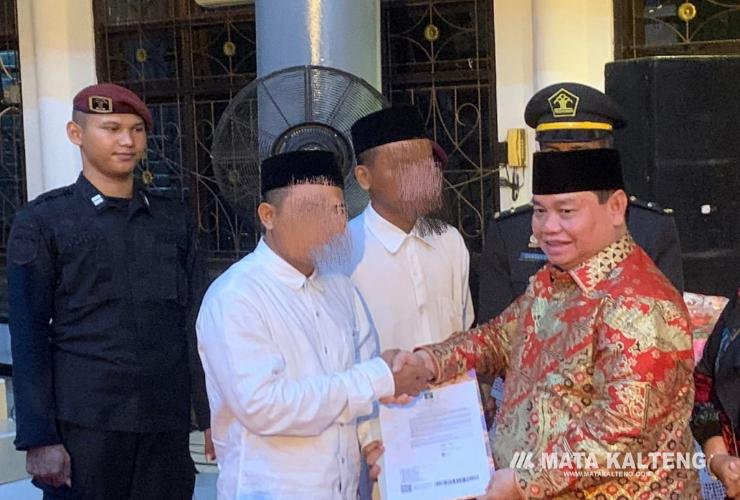 Bupati Kotim Serahkan Remisi Bagi Napi Lapas Kelas IIB Sampit