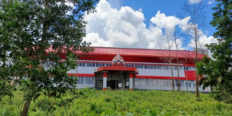 Foto: IST/MATA KALTENG - Gedung expo yang berada di seberang Stadion 29 November Sampit.