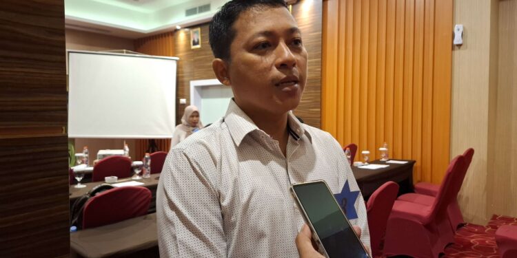 Foto: MATA KALTENG - Azi Rendra Gunawan guru SMPN 2 Sampit.