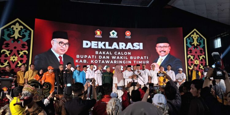 Foto: DIAN/MATA KALTENG - Suasana deklarasi bakal paslon Sanidin-Siyono menuju Pilkada Kotim, 28 Agustus 2024.