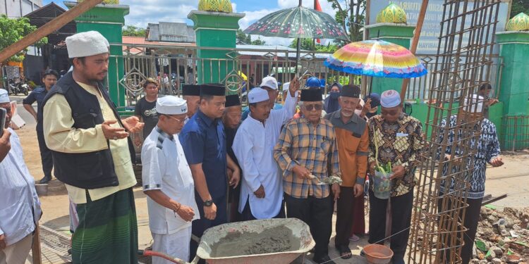 Foto: DIAN/MATA KALTENG - Peletakan batu pertama Masjid Baiturrahim Sampit Jalan S Parman, Sampit, 2 September 2024.