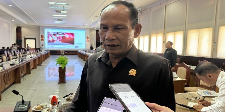 Ketua Sementara DPRD Kalteng, Arton S Dohong.