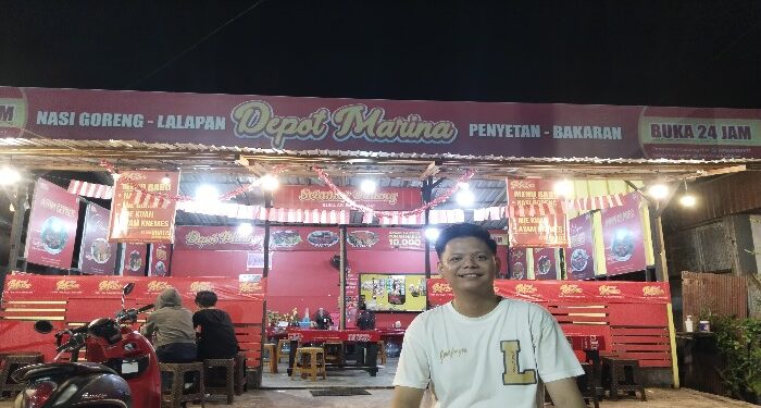 FOTO: AGUS/MATAKALTENG- Aldi atau disapa Codet pelaku UMKM di Kota Sampit.