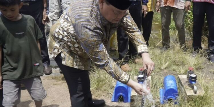 Foto: IST/MATA KALTENG - Peresmian sambungan rumah air bersih di Kecamatan Mentaya Hilir Selatan, 8 September 2024.