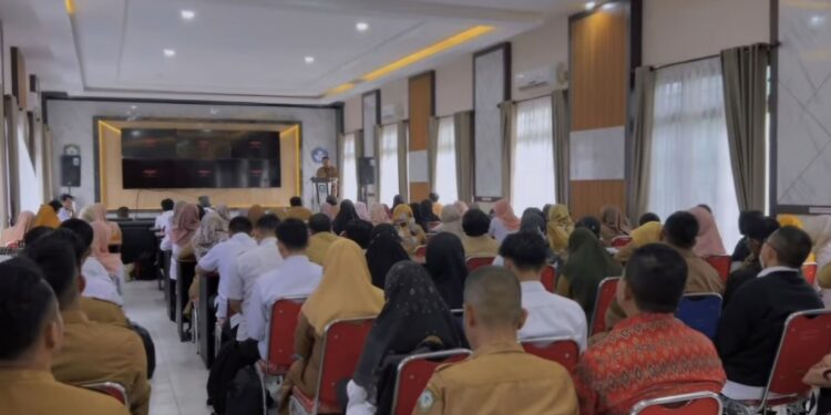 Foto: DISDIK/MATA KALTENG - Bimbingan teknis digitalisasi penyusunan dan pelaporan penatausahaan aset dan keuangan Dinas Pendidikan Kotim, 9 September 2024.