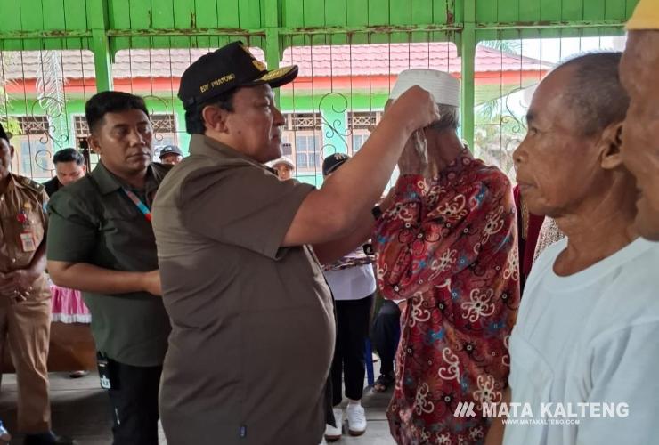 Wagub Kunjungi Kabupaten Lamandau dan Desa Batu Kotam, Gelar Pasar Murah dan Serahkan Bantuan Sosial