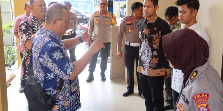 FOTO: MATAKALTENG - Tim Verlab Asrena Polri pada saat berkunjung ke Polresta Palangka Raya.