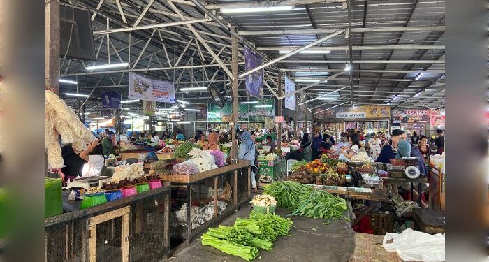 Foto:DIAN/MATA KALTENG - Suasana Pasar Al Kamal Sampit.