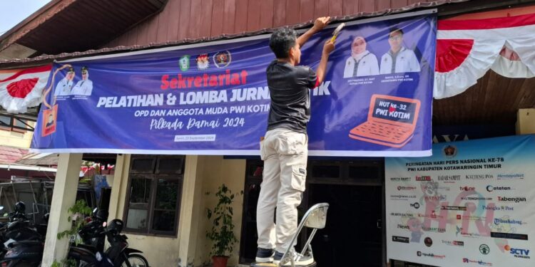 Foto:DIAN/MATA KALTENG - Persiapan penerimaan peserta pelatihan jurnalistik oleh PWI Kotim.