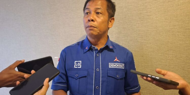 Foto: MATA KALTENG - Anggota DPRD Kotim SP Lumban Gaol.