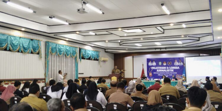 FOTO: AGUS/MATA KALTENG - Kegiatan pelatihan dan Lomba Jurnalistik dengan OPD dan anggota muda PWI Kotim dengan tema Pilkada Damai 2024.