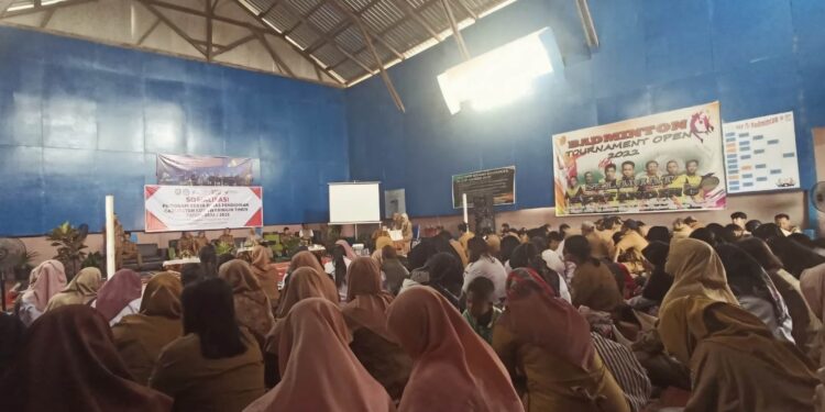 Foto: IST/MATA KALTENG - Kegiatan Sosialisasi Program Kerja Dinas Pendidikan Kabupaten Kotawaringin Timur untuk guru Se-Kecamatan Parenggean, 23 September 2024.