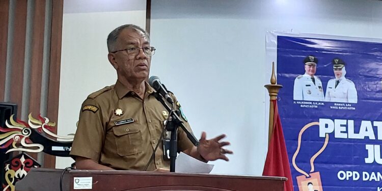 FOTO: MATAKALTENG - Pj Sekda Kotim Sanggul Lumban Gaol.