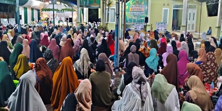 FOTO : AND/MATAKALTENG - Peringatan maulid Nabi Muhammad SAW yang diselenggarakan oleh DPC PPP Kabupaten Pulang Pisau.