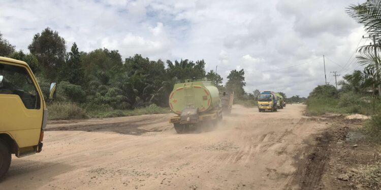 Foto:DOK/DIAN MATA KALTENG - Kondisi Jalan Lingkar Selatan di Kota Sampit, Kecamatan Mentawa Baru Ketapang, Kotim.