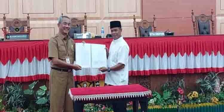 FOTO: MATAKALTENG - Penetapan Ketua dan Wakil Ketua DPRD Palangka Raya periode 2024-2029.