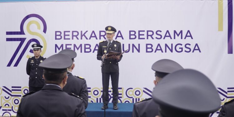 FOTO: MATAKALTENG - Kepala Kanwil DJBC Kalbagsel, Dwijo Muryono, saat menyampaikan arahan.