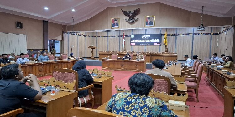 FOTO: DOK/MATA KALTENG - Suasana rapat paripurna di DPRD Kotim.