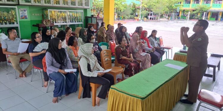 Foto: DIAN/MATA KALTENG - Penguatan komitmen orang tua/wali siswa dalam penguatan sekolah aman dan sehat, 15 Oktober 2024.