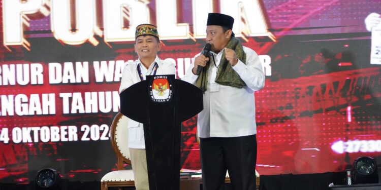 Foto: MATAKALTENG - Pasangan Calon Gubernur Wakil Gubernur nomor urut 3 Agustiar Sabran - Edi pratowo saat menghadiri debat publik Perdana.