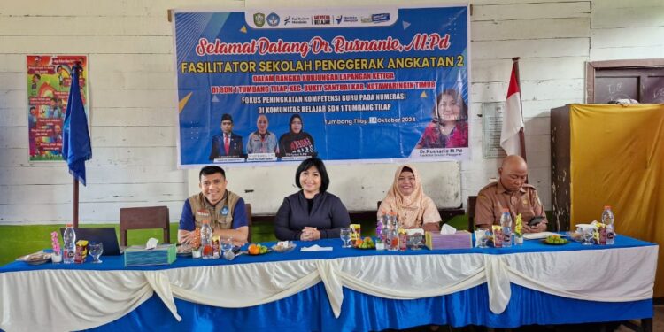 Foto: DISDIK/MATA KALTENG - Kunjungan lapangan ketiga fasilitator sekolah penggerak angkatan 2 di SDN 1 Tumbang Tilap, Kecamatan Bukit Santuai, Kotim, 14 Oktober 2024.