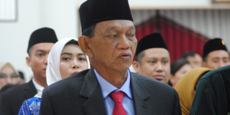 Raden Sudarto, Anggota DPRD Barsel.