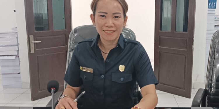 FOTO : MATAKALTENG - Anggota DPRD Kabupaten Gumas Nomi Aprilia.