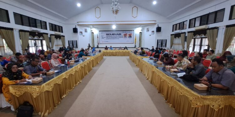 Foto: DIAN/MATA KALTENG - Seminar meningkatkan literasi melalui pembelajaran sastra di sekolah, 21 Oktober 2024.