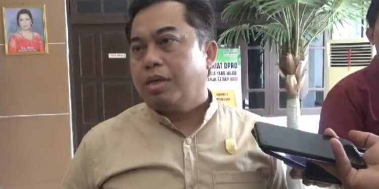 Foto:MATA KALTENG - Ketua DPRD Kotim, Rimbun.