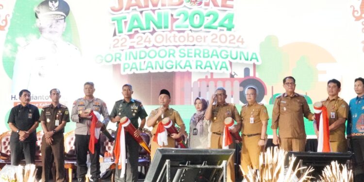 Foto: MATAKALTENG - Gubernur Kalimantan Tengah (Kalteng) Sugianto Sabran membuka Jambore Tani Tahun 2024 di GOR Serbaguna Indoor, Jalan Tjilik Riwut Km. 5 Palangka Raya, Selasa (22/10/2024).