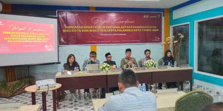 FOTO: MATAKALTENG - KPU Kota Palangka Raya pada saat menggelar rakor persiapan debat publik perdana.