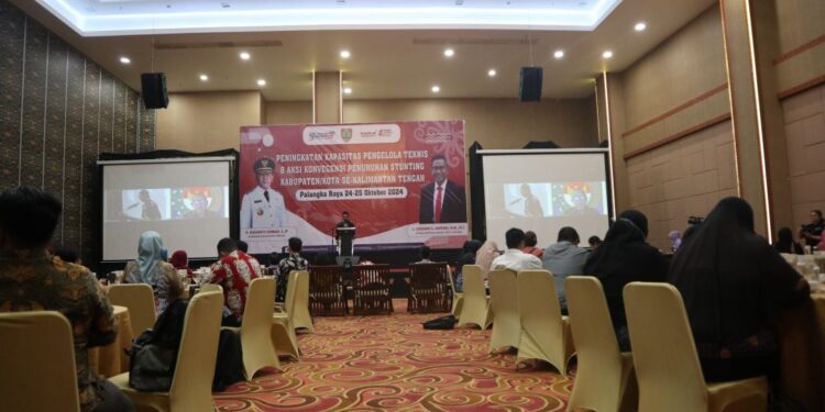 FOTO: MATAKALTENG - Kegiatan Peningkatan Kapasitas Pengelola Teknis 8 Aksi Konvergensi Penurunan Stunting Kabupaten/Kota Se-Kalteng.
