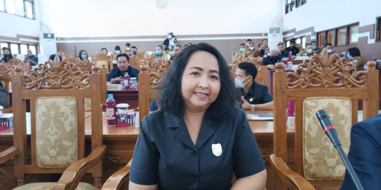 FOTO: MATAKALTENG - Anggota DPRD Kabupaten Gumas Iceu Purnamasari.