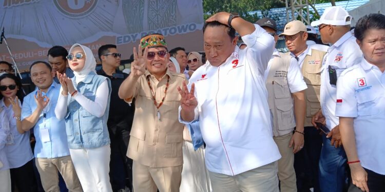 Foto: MATAKALTENG - Kampanye akbar di Lapangan Bukit Ngalangkang, Kuala Kapuas.